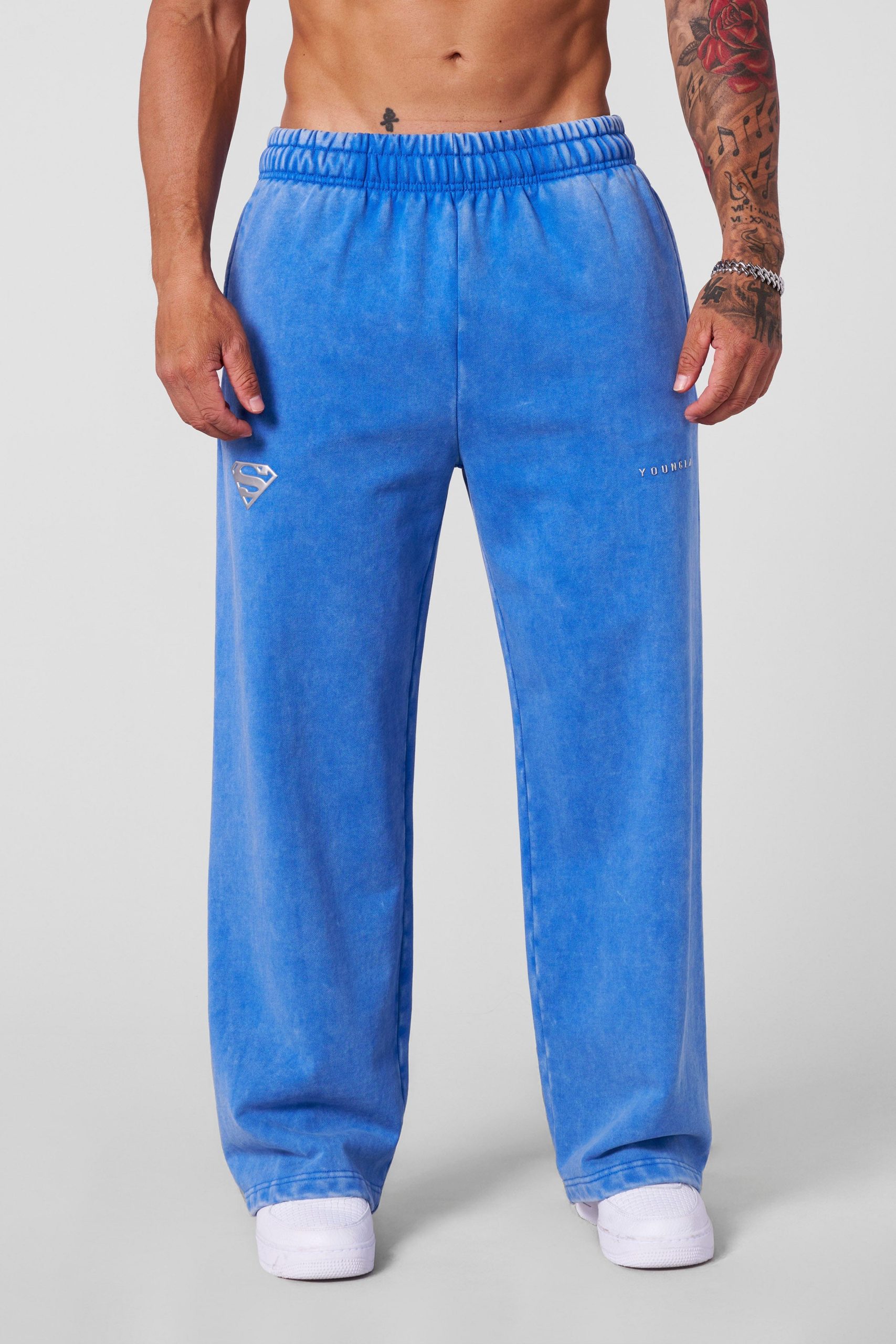2032 - Superman Sweats