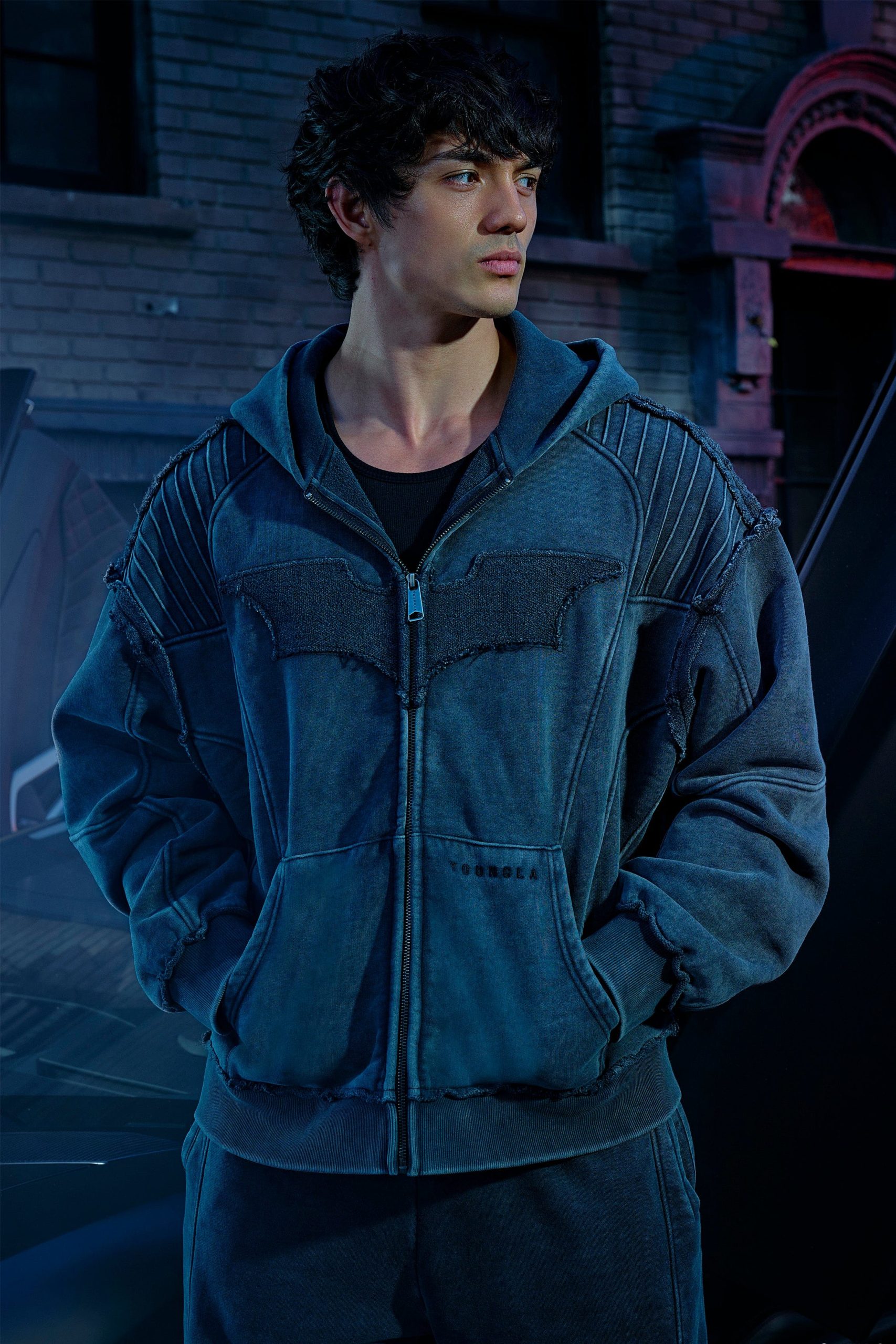 5209 - Batman Armored Zip-Ups