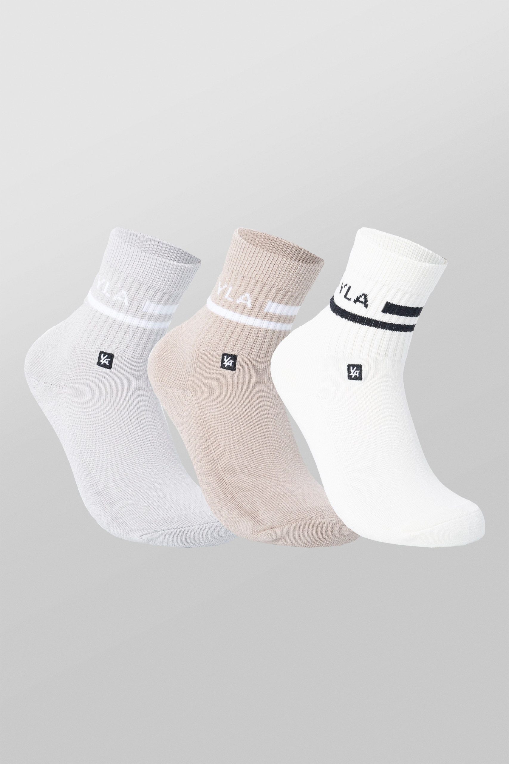 W626 Ivy Crew Socks